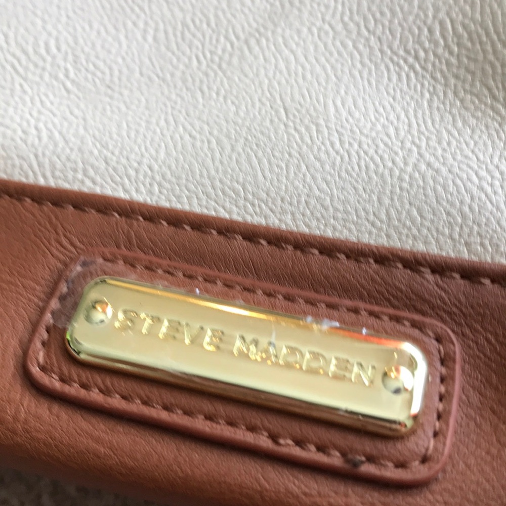 Purse - Picture 2 of 4